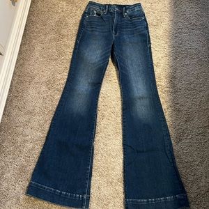 Good American Flare Jeans